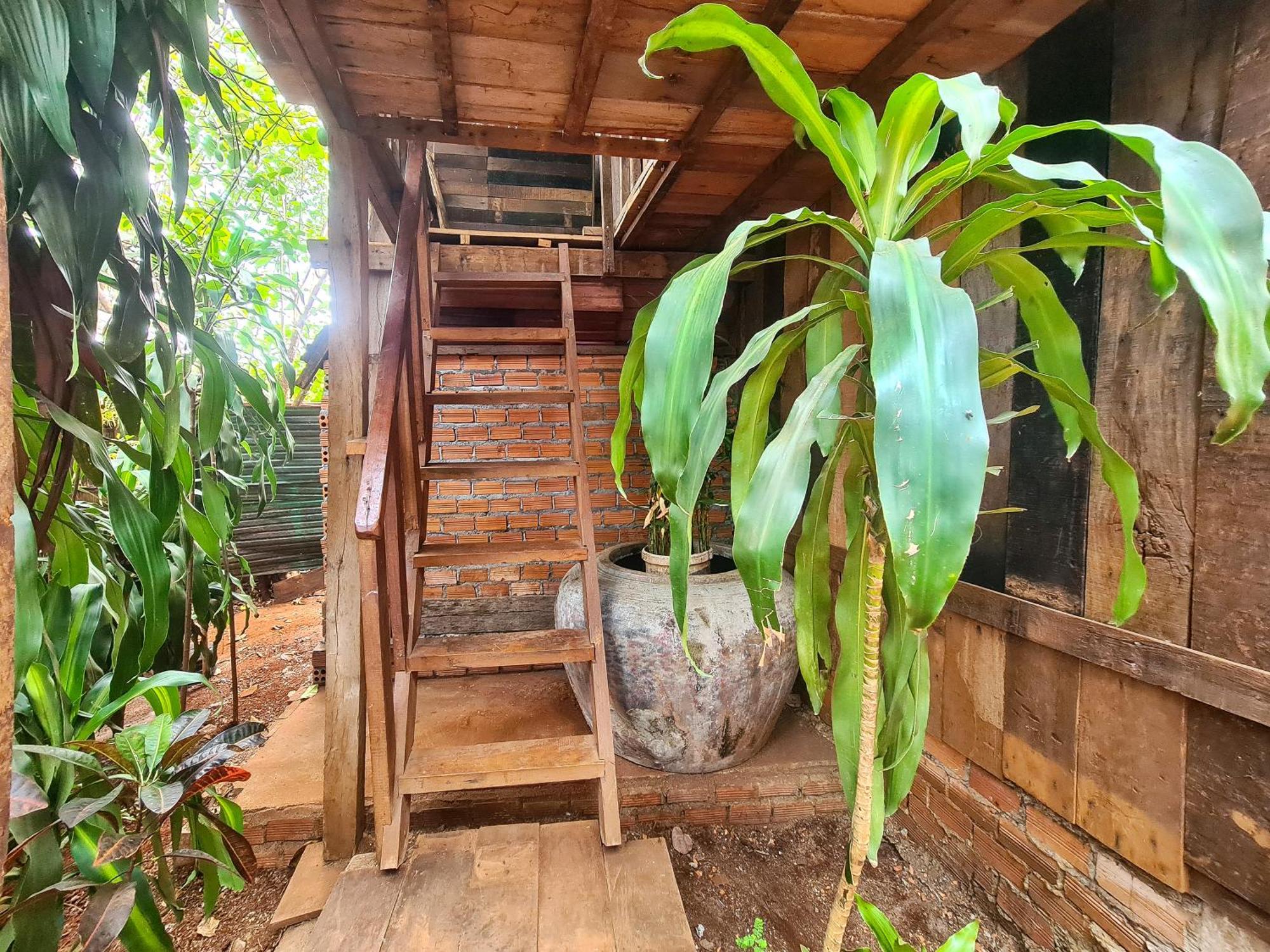 Ratanakiri Homestay & Jungle Trek Banlung Exteriér fotografie